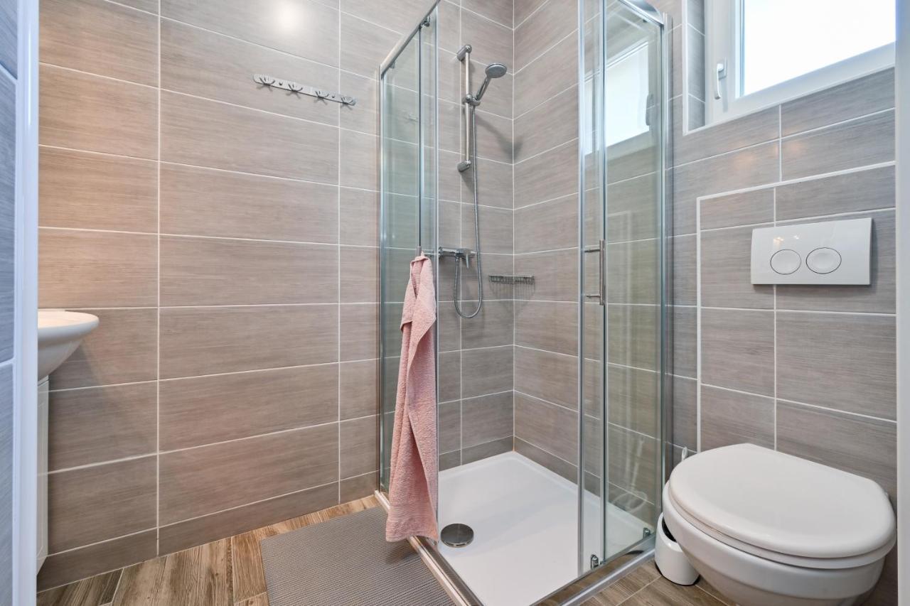 Villa Cvetkova Hiza Sa Jacuzzijem Tuheljske Toplice Exterior foto